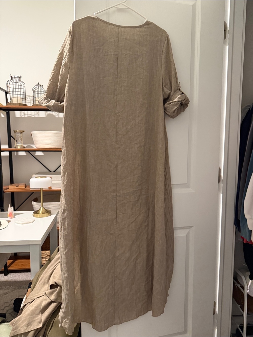 Amazon Taupe Beige High-Low Linen-Texture Tunic - Picture 3 of 7